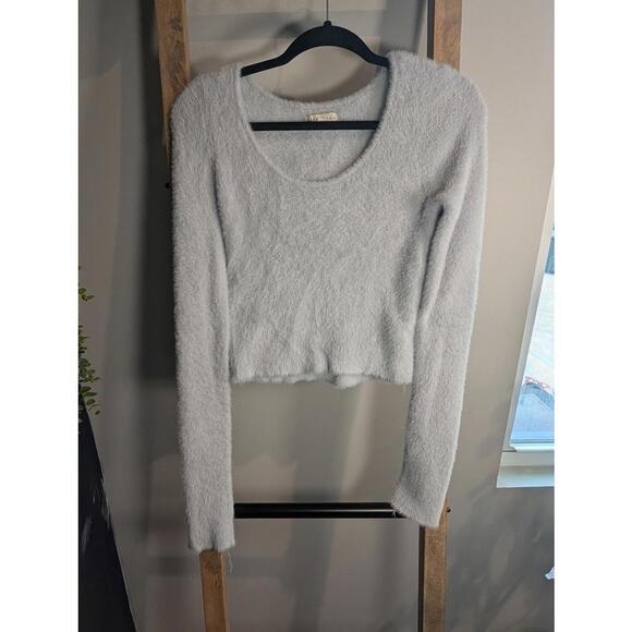 Aeropostale Women's Light Blue Fuzzy Long Sleeve Sweater Size M - Picture 1 of 9